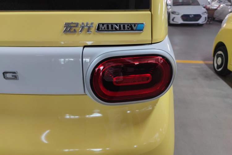 Used Wuling Hongguang MINIEV 2024 3rd Generation 215km Youth Edition
