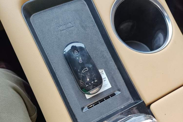 Used Hima AITO M5 2022 Range-Extended Rear-Drive Standard Version
