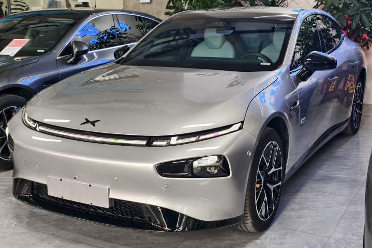 Used XPeng P7 2023 P7i 610 Max Performance Edition
