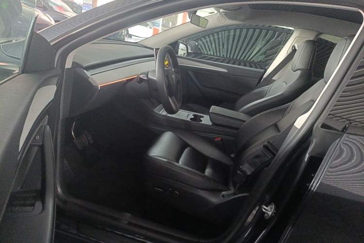 Used Tesla Model Y 2024 Rear-Wheel-Drive Version
