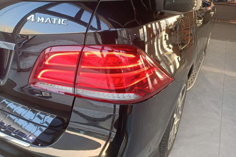 Used Mercedes-Benz GLE 2015 GLE 400 4MATIC
