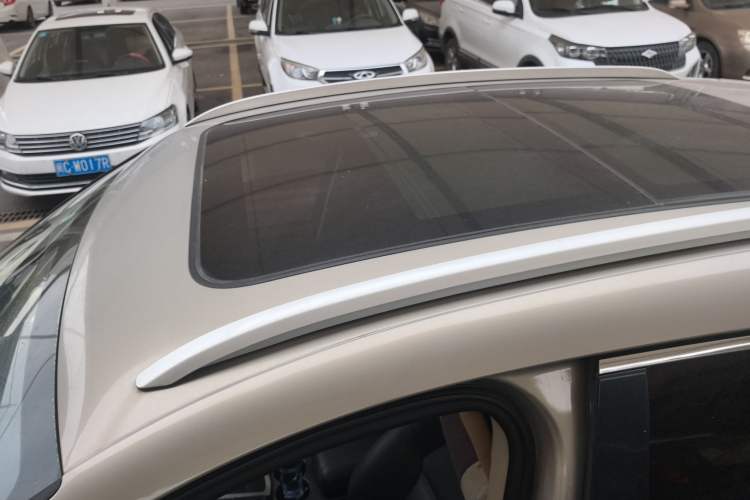 Used Zotye SR9 2017 2.0T Automatic Ultimate Edition