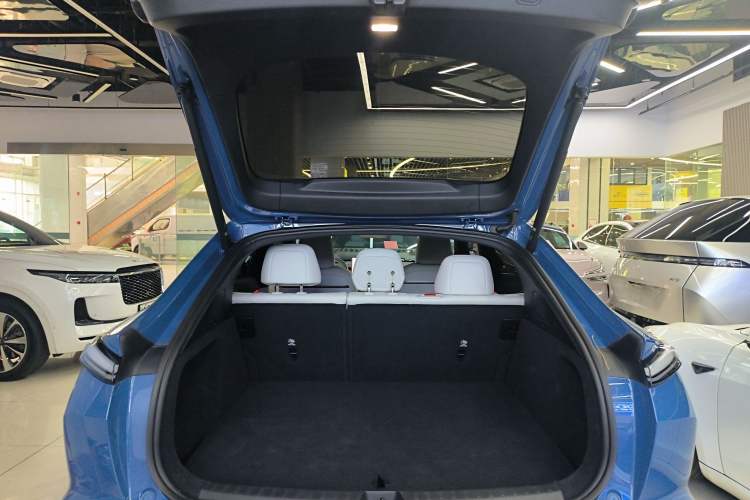 Used ONVO L60 2024 60 kWh All-Wheel Drive
