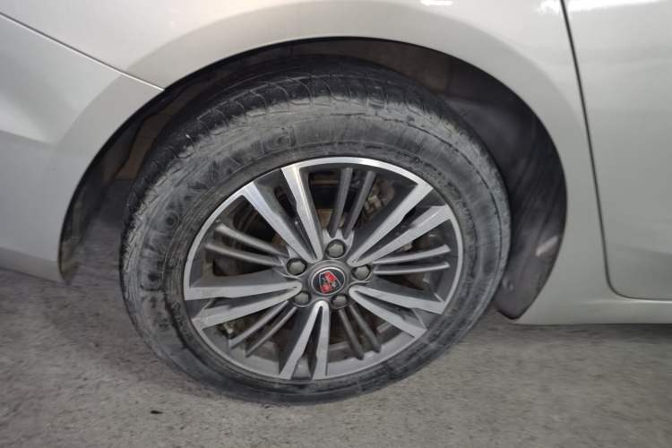 Used Roewe i5 2019 1.5L Automatic 4G Connected Langhao Edition