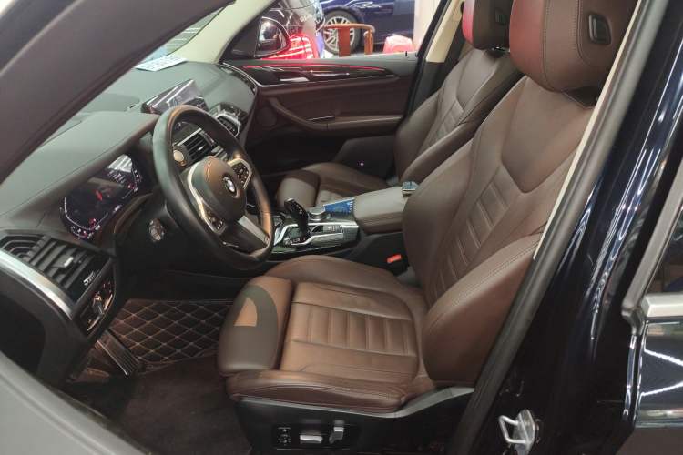 Used BMW X3 2020 xDrive30i Luxury Model with M Sport Package
