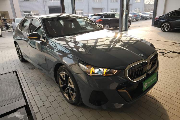 Used BMW 5 Series 2024 530Li Leading Model M Sport Package