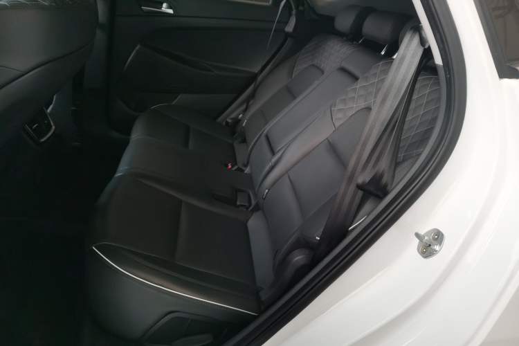 Used Hyundai Tucson 2019 280TGDi Dual-Clutch Two-Wheel Drive Smart Connect Version China VI