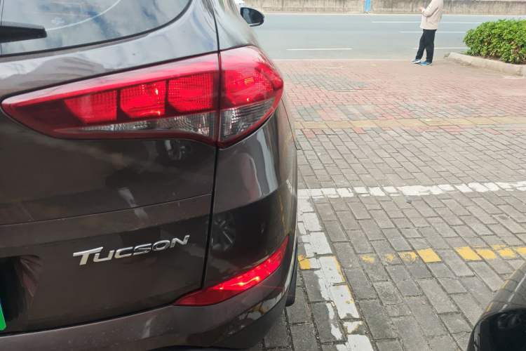 Used Hyundai Tucson 2015 1.6T Dual-Clutch Two-Wheel-Drive Smart Model
