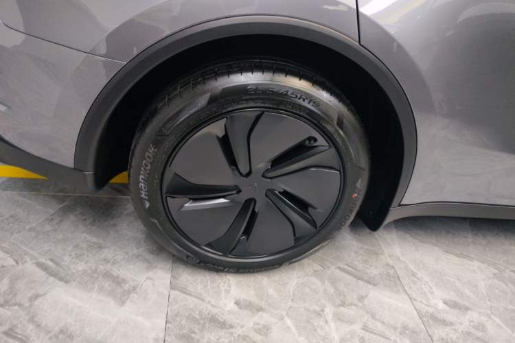 Used Tesla Model Y 2026 Model Long-Range Rear-Wheel-Drive Version