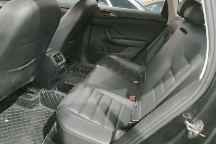 Used Volkswagen Tharu 2020 280TSI Two-Wheel Drive Luxury Plus Version China VI Standard
