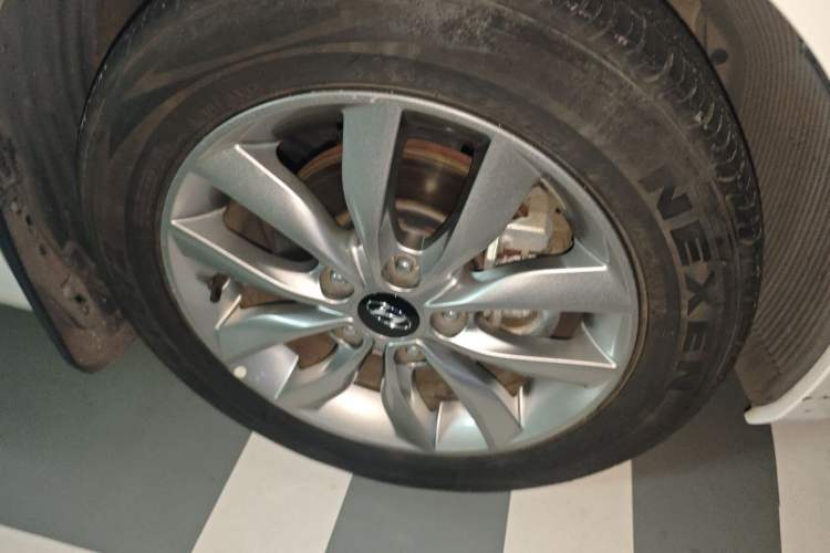 Used Hyundai Elantra 2015 1.6L Automatic Fashion Model
