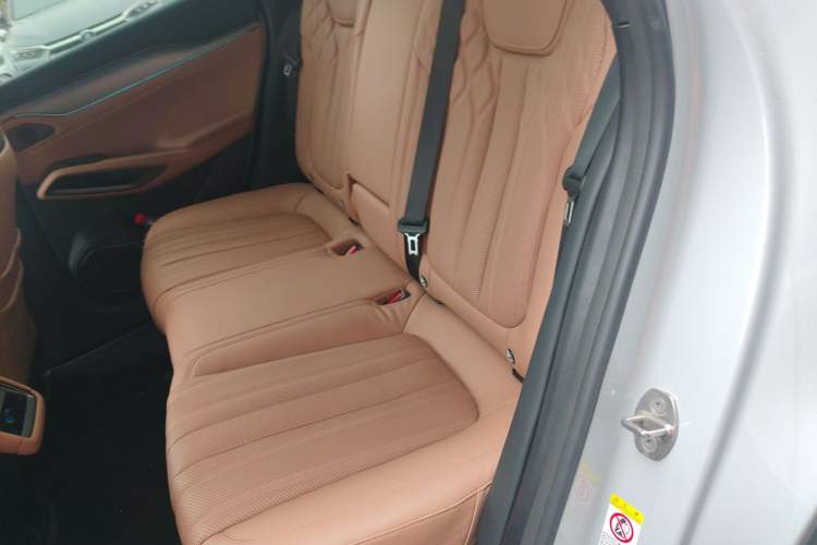 Used BYD Song L EV 2025 662 km Advanced Intelligent Driving Version
