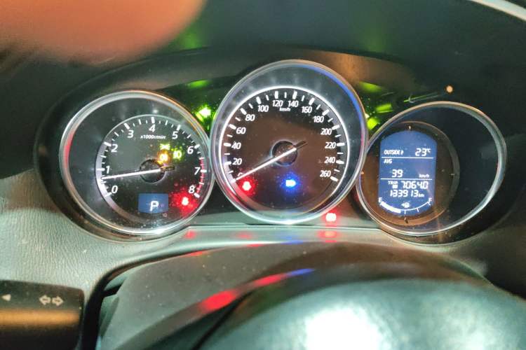 Used Mazda CX-5 2015 2.0L Automatic Two-Wheel Drive Urban Version
