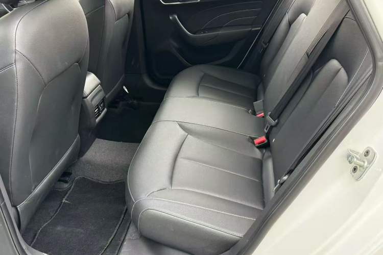 Used Roewe i6 New Energy 2017 45T Hybrid Connect & Smart Enjoyment Edition