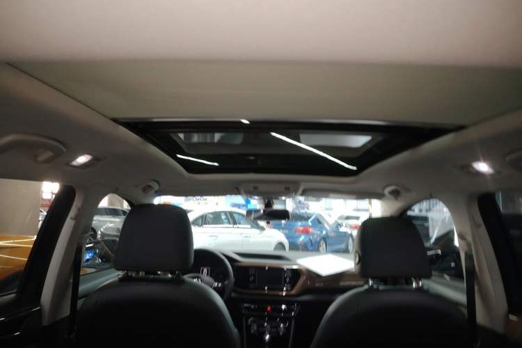 Used Volkswagen Tharu 2020 280TSI Two-Wheel Drive Comfort Edition China VI Standard