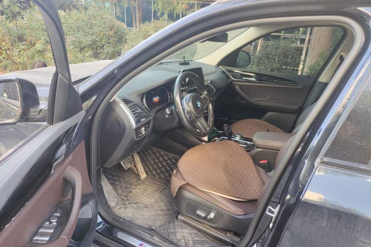 Used BMW X3 2018 xDrive25i Luxury Package China VI Emission Standard
