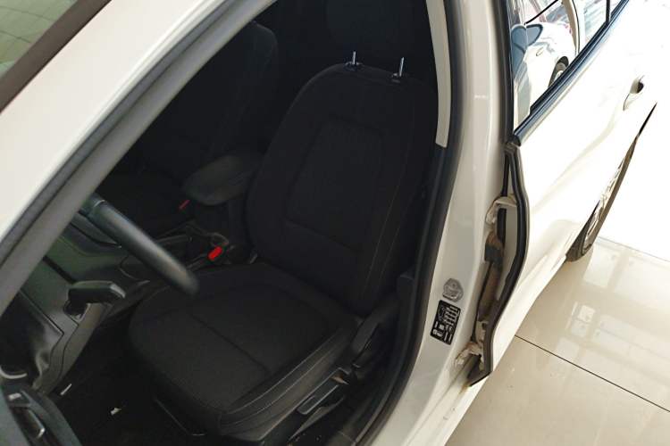 Used Ford Focus 2020 Hatchback 1.5L Automatic Sharp Edition
