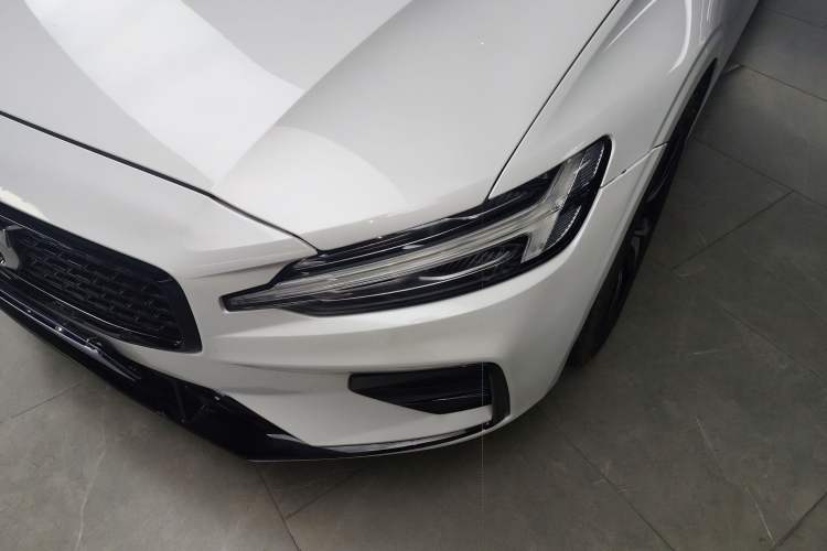 Used Volvo S60 2022 B4 Zhiyuan Sport Edition
