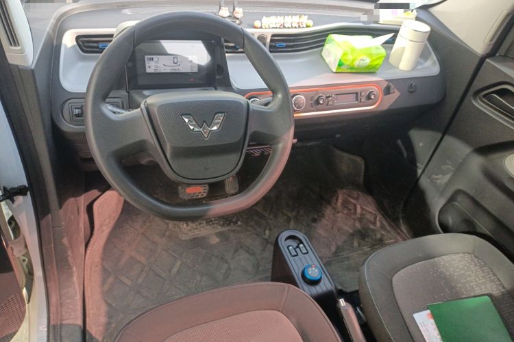 Used Wuling Hongguang MINIEV 2022 Easy Version Lithium Iron Phosphate
