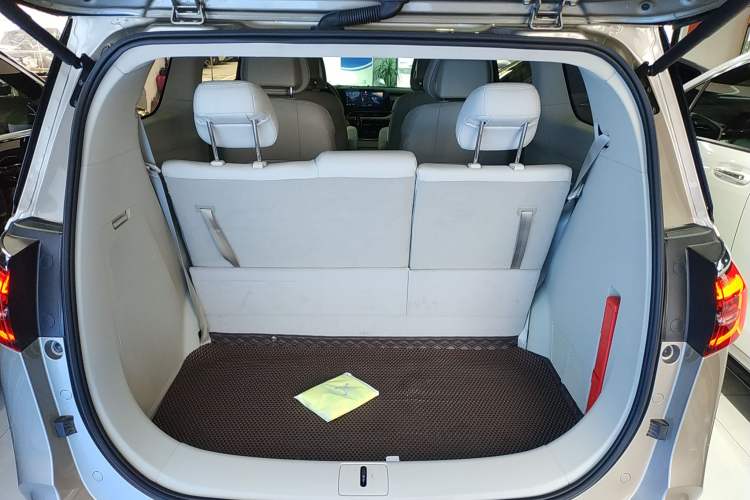 Used Buick GL8 2023 ES Lu Zun Comfort Model
