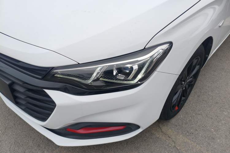 Used Chevrolet Monza 2019 Redline 320T Dual-Clutch Joyful Edition China VI Standard
