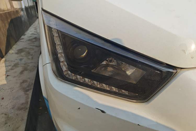 Used JMC Transit 2019 2.8T Commercial Version Short Wheelbase Mid-Roof 6-Seater China VI JX493
