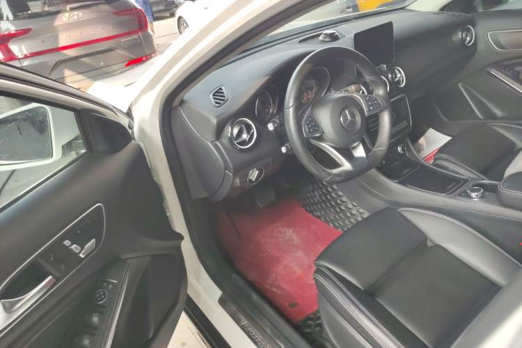 Used Mercedes-Benz GLA 2019 GLA 200 Fashion Model