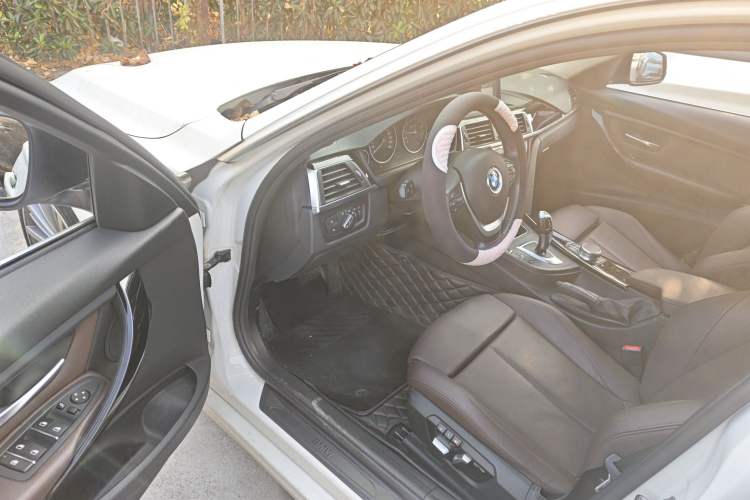 Used BMW 3 Series 2019 320Li Fashion Model
