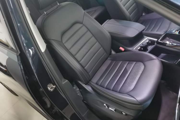 Used Volkswagen Talagon 2022 380TSI All-Wheel-Drive Luxury Prestige Pro 7-Seater
