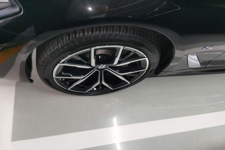 Used BMW 5 Series 2023 530Li Luxury Edition M Sport Package
