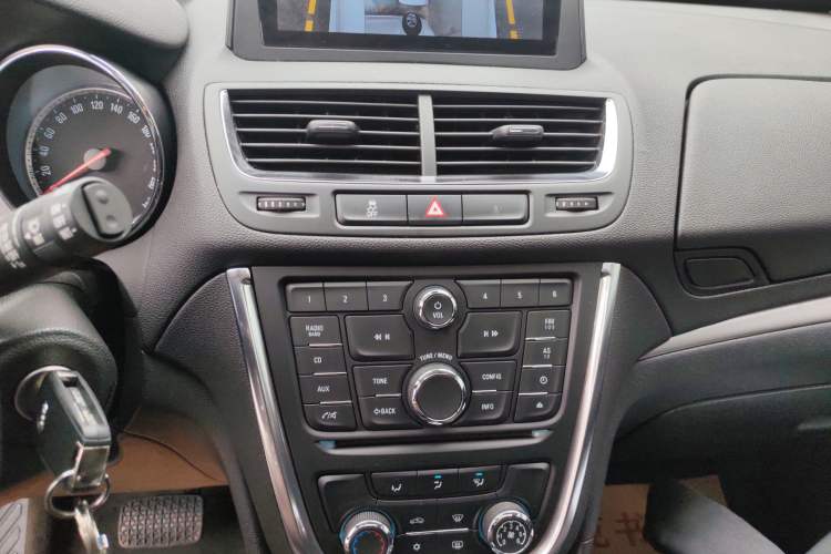 Used Buick Encore 2015 1.4T Automatic Two-Wheel Drive Urban Elite Version
