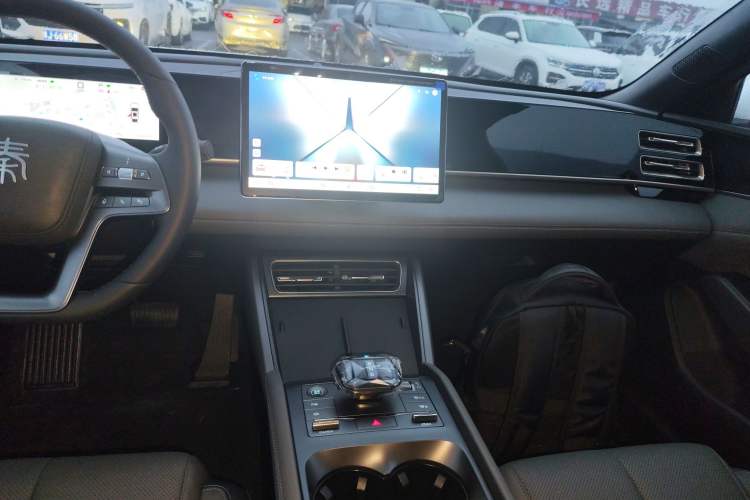 Used BYD Qin L 2025 DM-i Smart Drive 80KM Leading Model