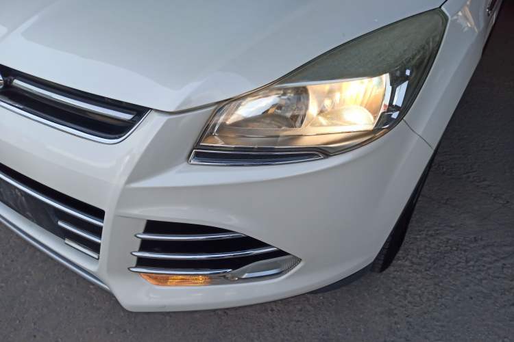 Used Ford Kuga 2015 1.5L GTDi Two-Wheel Drive Fashion Edition
