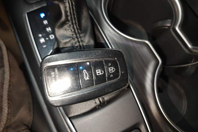 Used Toyota Camry 2021 2.0G Luxury Edition