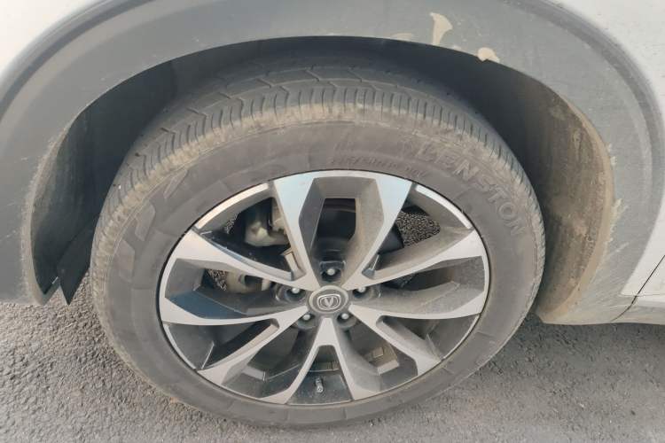 Used Changan CS85 COUPE 2019 1.5T DCT Dynamic Version China VI Standard
