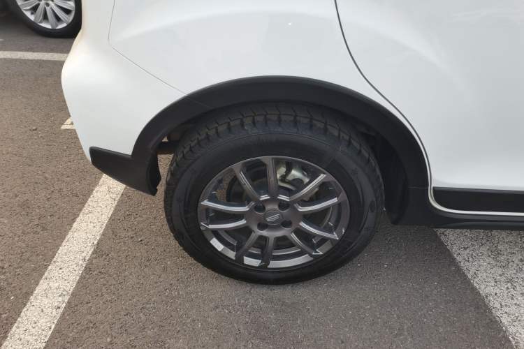 Used Geely Auto Vision X3 2021 PRO 1.5L CVT Deluxe Model
