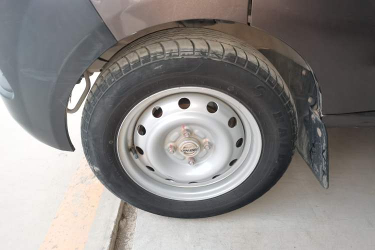 Used Jinbei Hiace X30 2021 1.5L Wealthy Edition Bus China VI Standard SWC15M
