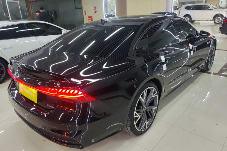 Used Audi A7L 2024 45 TFSI quattro S-line Black Warrior Edition
