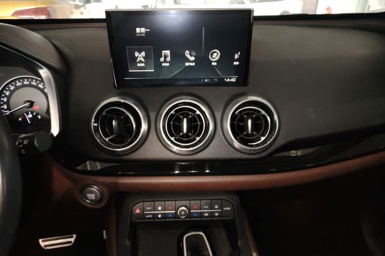 Used Wey VV5 2017 2.0T Ultra-Luxury Version
