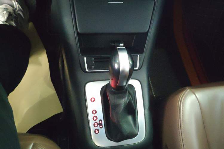 Used Volkswagen Tiguan 2017 300TSI Automatic Two-Wheel Drive Silk Road Luxury Edition