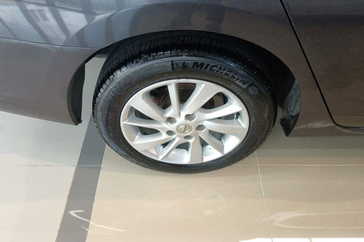 Used Nissan Sylphy 2014 1.6XV CVT Deluxe Edition