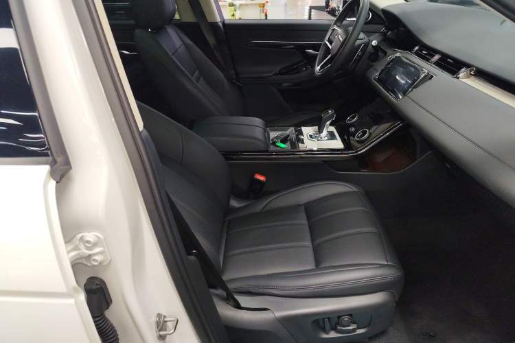 Used Land Rover Range Rover Evoque 2021 Range Rover Velar 249 PS R-Dynamic HSE Luxury Edition