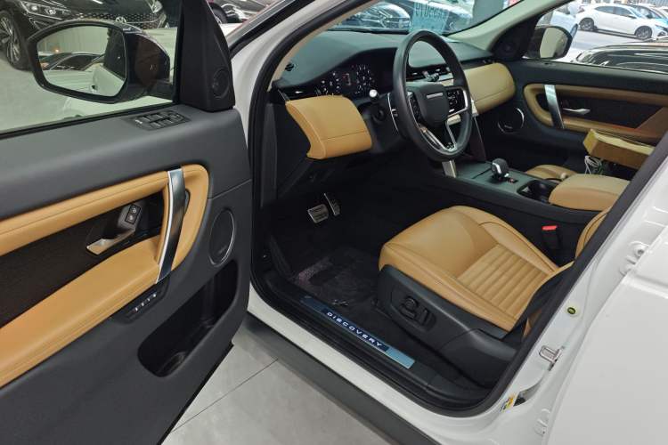 Used Land Rover Discovery Sport 2024 Luxury Custom Edition
