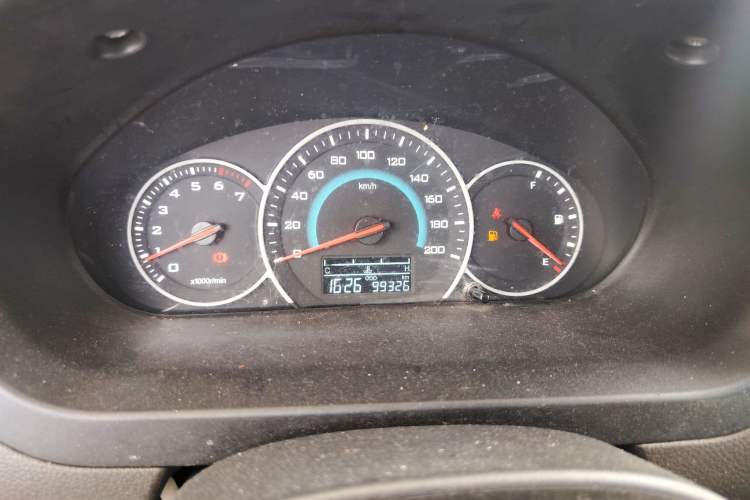 Used Wuling Rongguang V 2016 1.2L Standard Version
