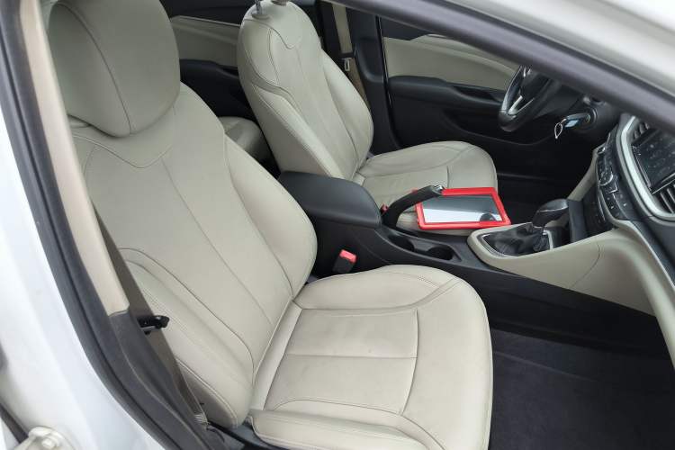 Used Buick GT 2019 15T Dual-Clutch Connected Elite Model China VI