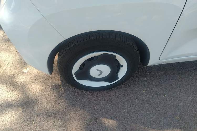 Used Wuling Hongguang MINIEV 2022 Easy Version Lithium Iron Phosphate
