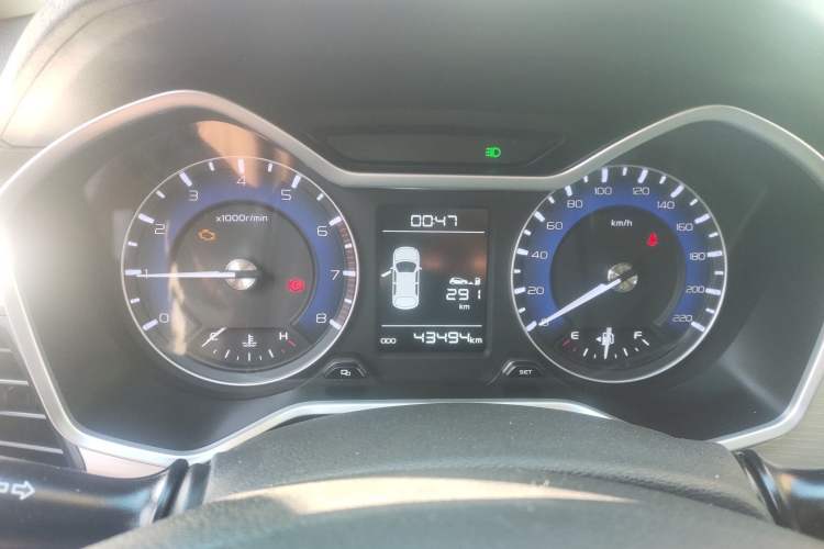 Used Geely Auto Vision X3 2019 Upgraded Model 1.5L Manual Luxury Version