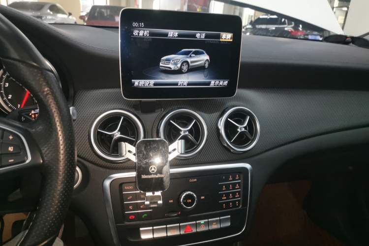Used Mercedes-Benz GLA 2018 GLA 200 Fashion Model
