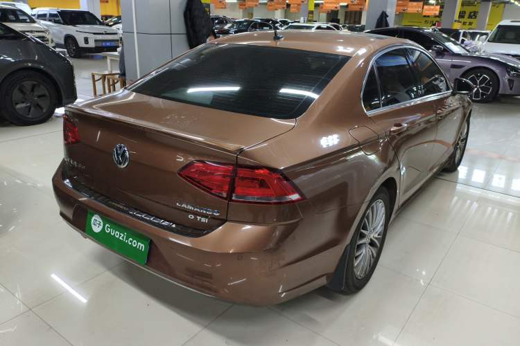 Used Volkswagen Lamando 2015 330TSI DSG Luxury Edition
