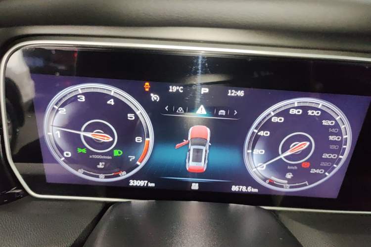 Used Hongqi HS5 2022 Revised Version 2.0T Smart Connect Flagship Edition
